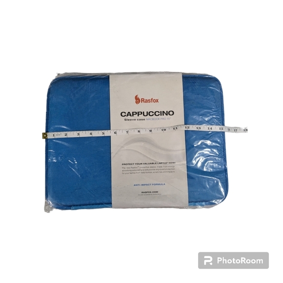 MacBook Pro 15 case, Blue. Amazon Basics. NWT. - Picture 5 of 5